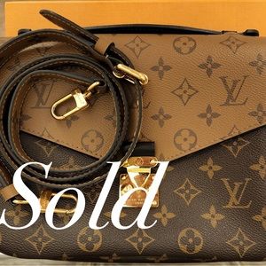 Louis Vuitton Pochette Métis Monogram Reverse Canvas Crossbody Bag